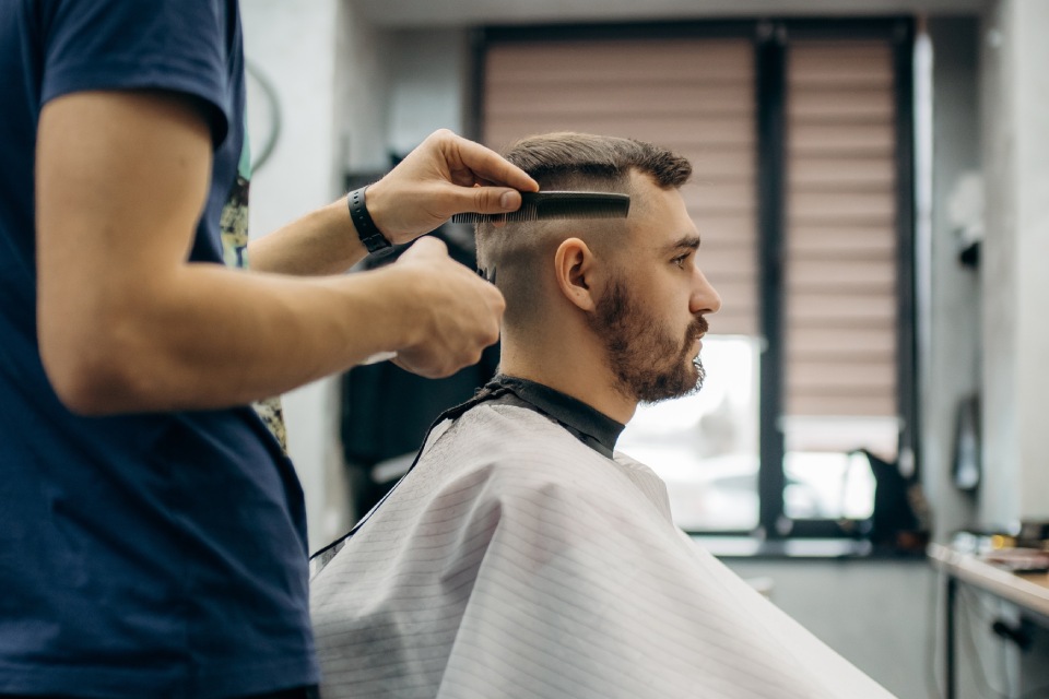 Expert Haircuts And Grooming Services Vintage Men s Grooming